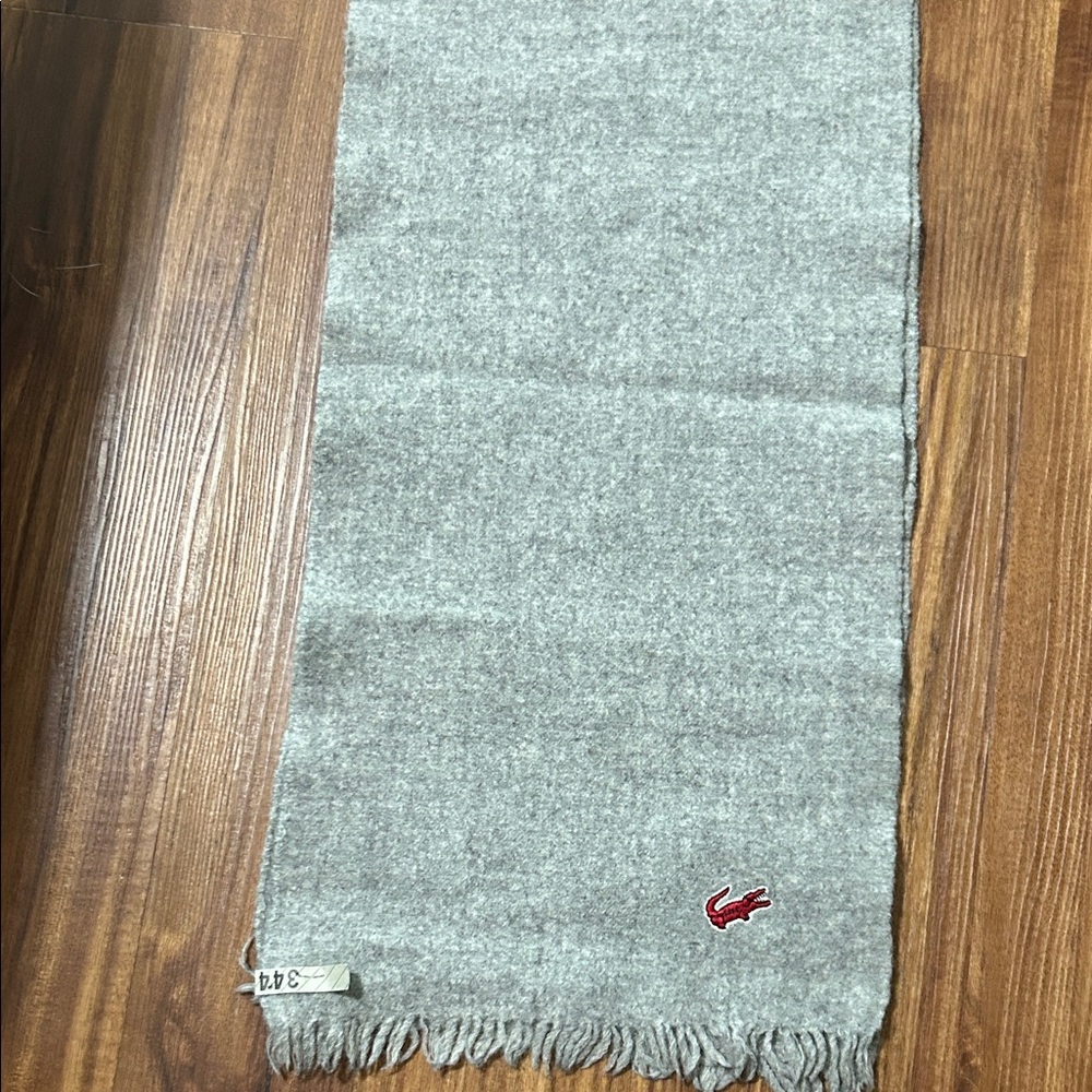 Lacoste Men's Light Gray Scarf with Red Crocodile Emblem - Picture 2 of 3